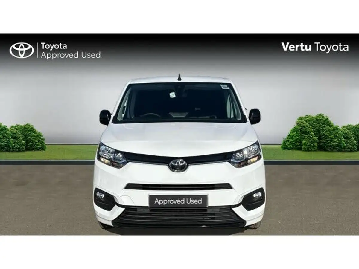 2023-toyota-proace-city-15d-design-100hpeu6d-big-14