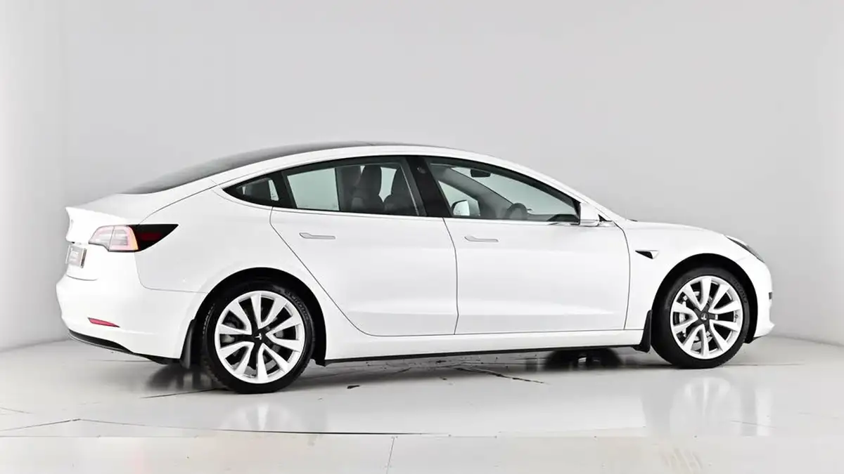 2020-tesla-model-3-e-standard-plus-big-77