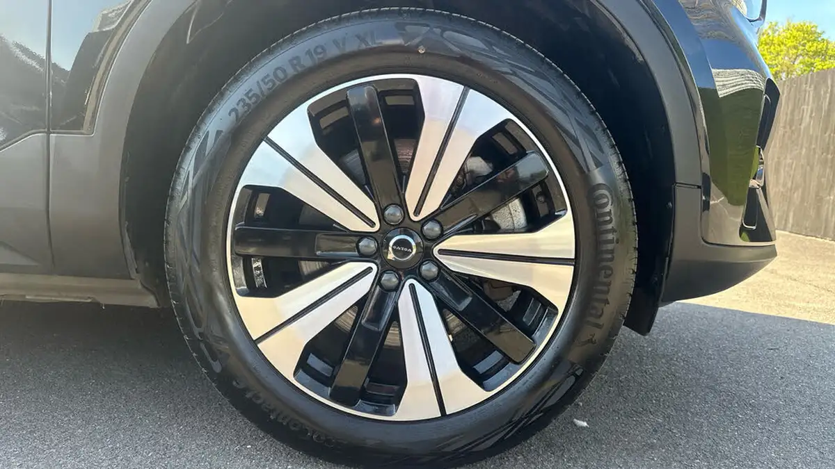 2022-volvo-xc40-e-twin-recharge-plus-big-19