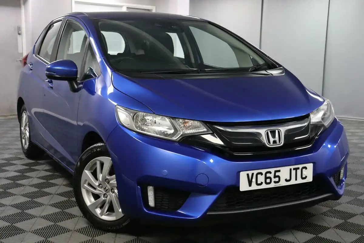 2015-honda-jazz-13-i-vtec-se-cvt-big-14