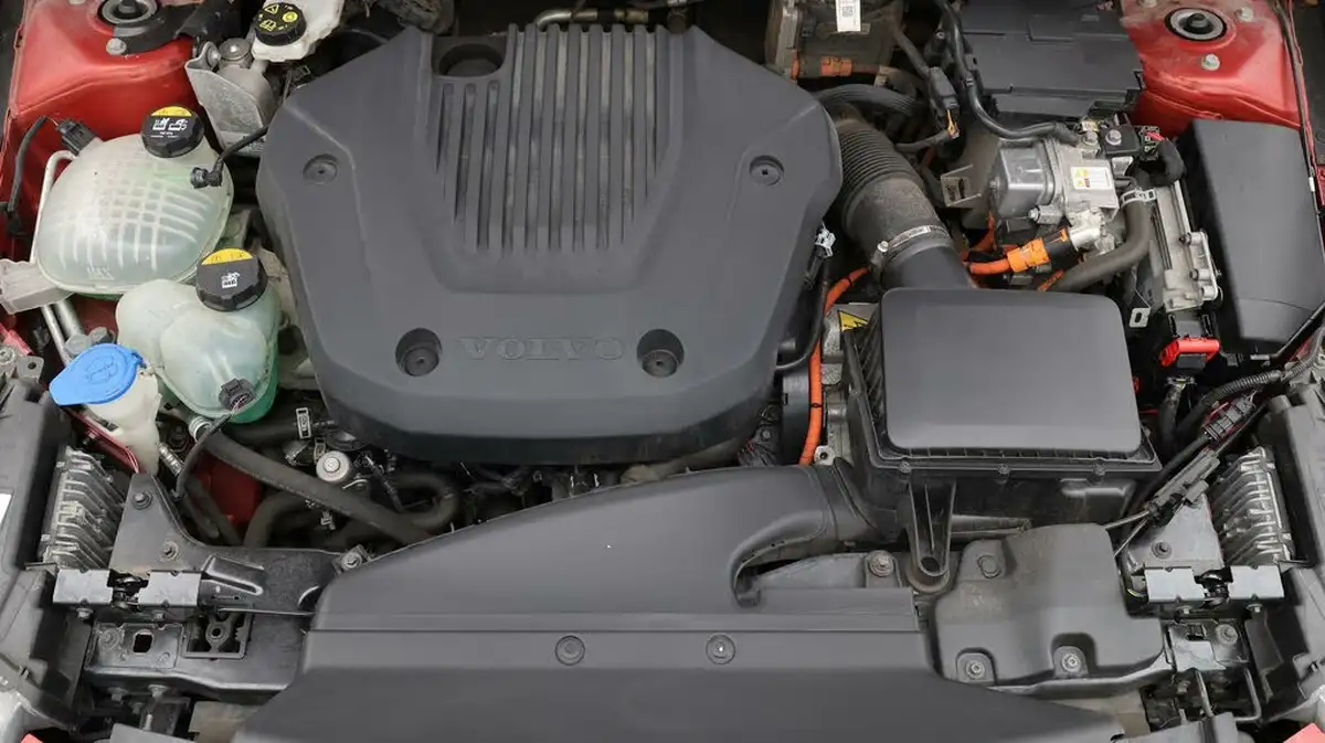 2021-volvo-xc40-15-t5-r-design-pro-262bhp-big-19