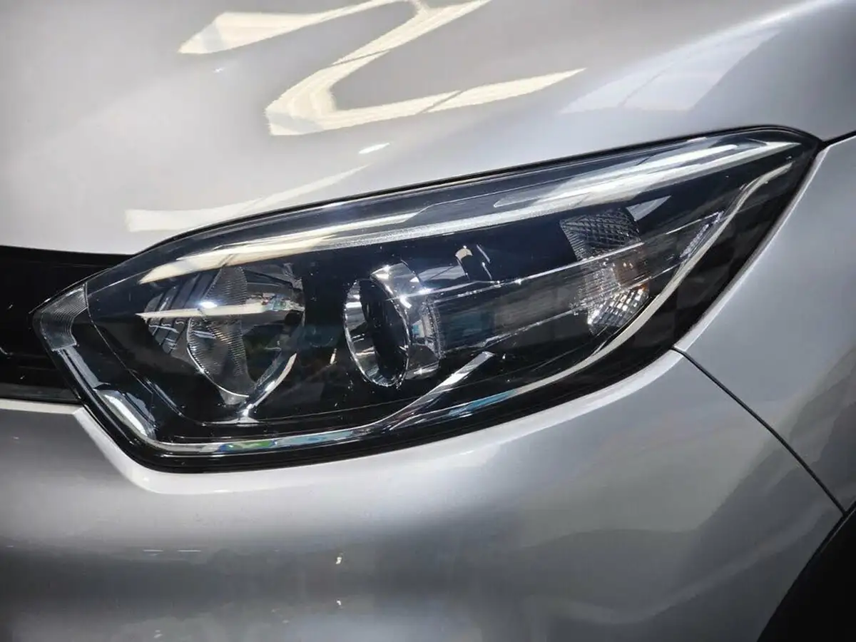 2018-renault-captur-09-tce-dynamique-nav-big-31