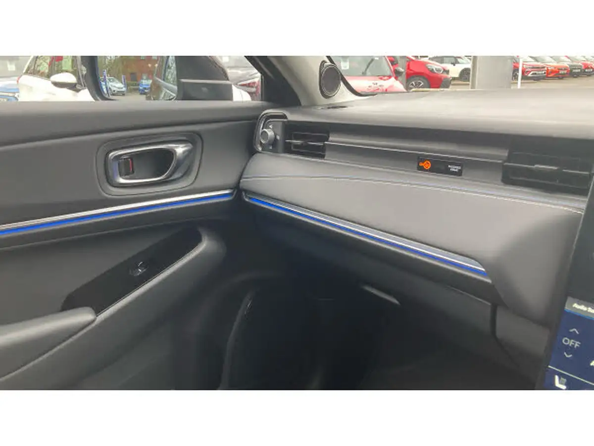 2024-honda-eny1-e-elegance-big-27