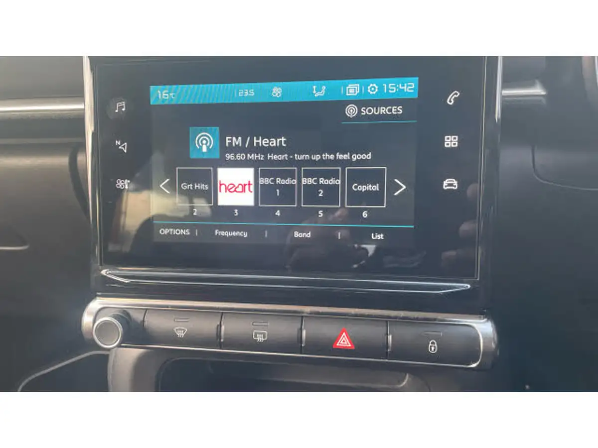 2022-citroen-c3-12-puretech-saint-james-83ps-big-11