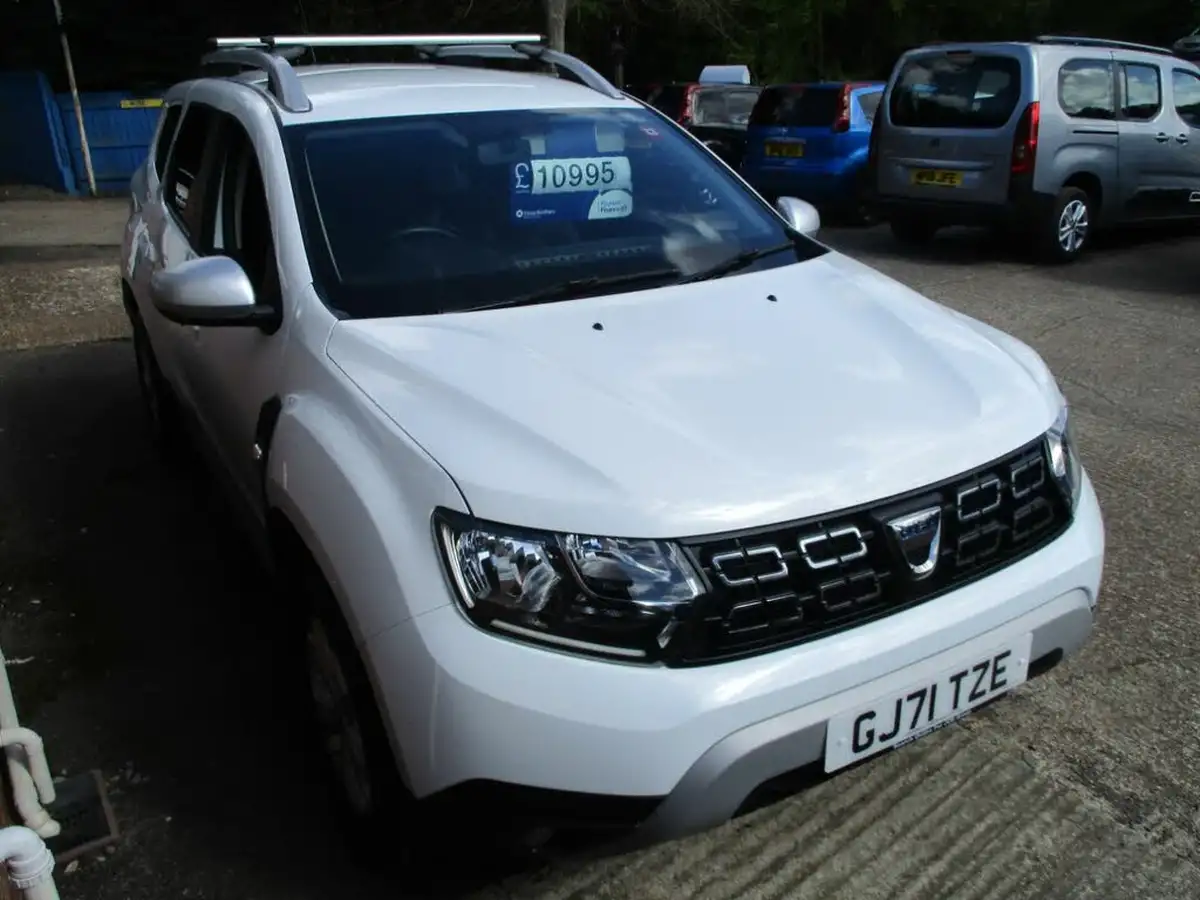 2021-dacia-duster-15dci-comfort-115bhp-blue-station-wagon-5d-big-3