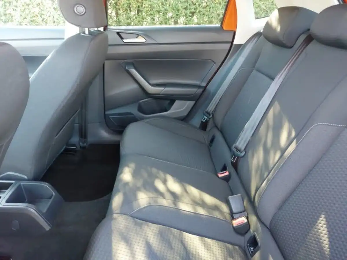 2020-volkswagen-polo-10-tsi-match-big-5