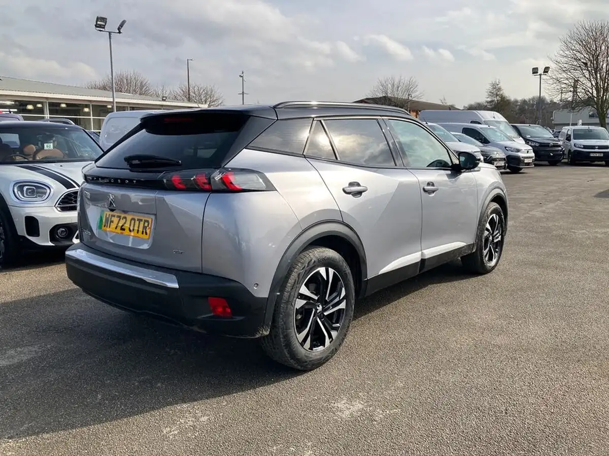 2021-peugeot-2008-suv-e-gt-big-20