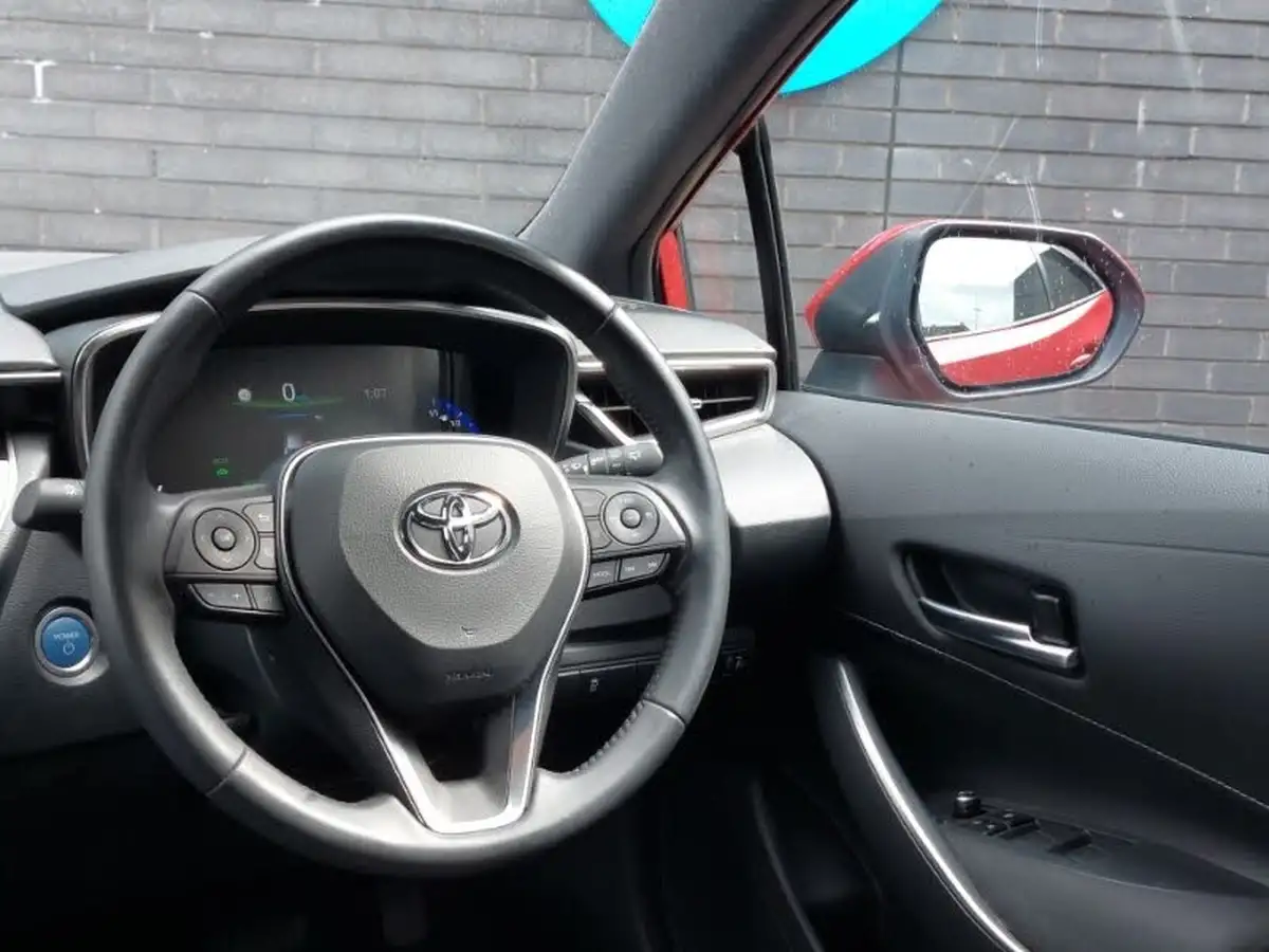 2019-toyota-corolla-18-vvt-i-design-trk-hatchback-5d-big-9