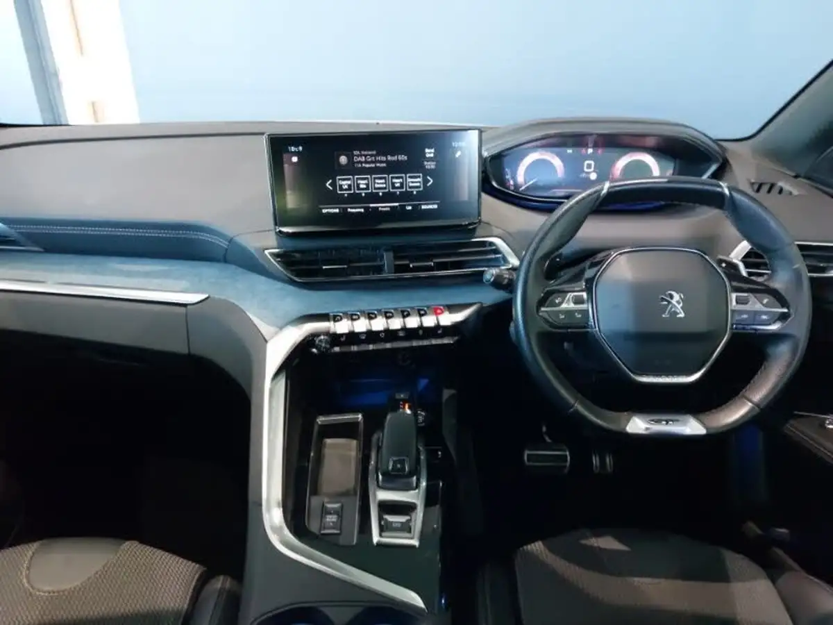2022-peugeot-5008-suv-15-bluehdi-gt-eat8-big-2