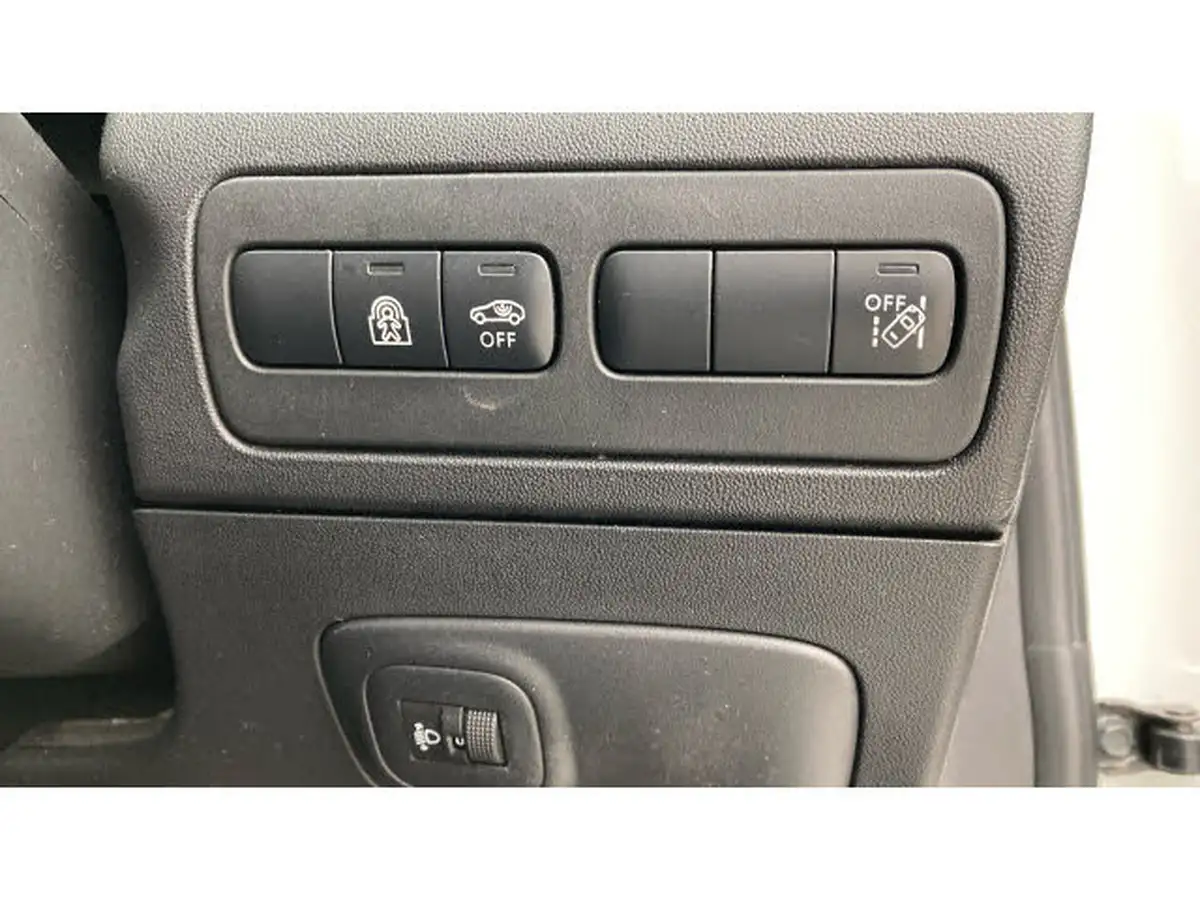 2018-citroen-c3-aircross-12-puretech-flair-110ps-ss-big-21