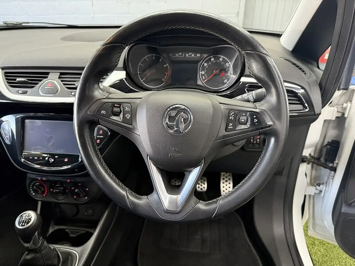2015-vauxhall-corsa-10i-turbo-limited-edition-3d-big-25