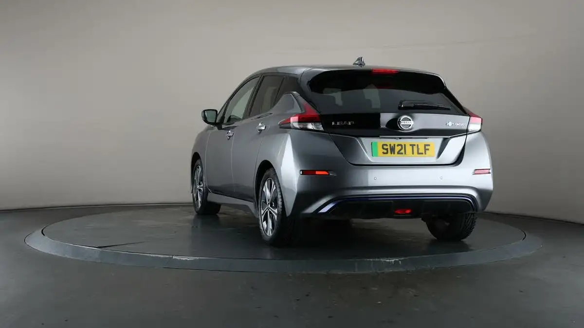 2021-nissan-leaf-e-n-connecta-big-48