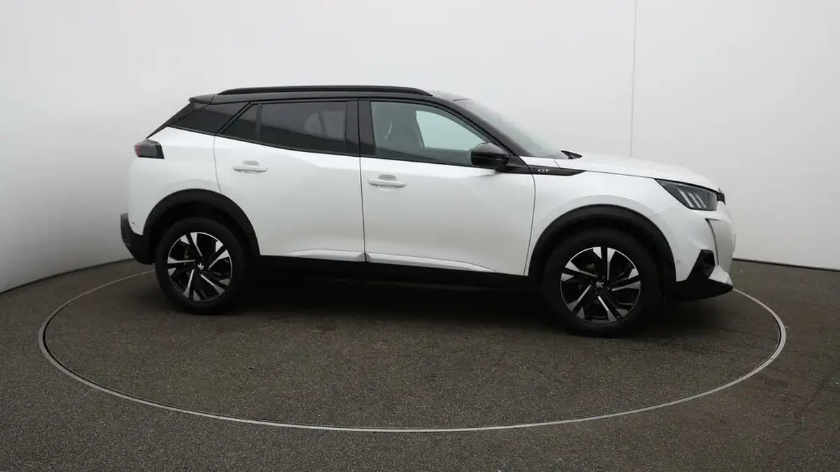 2022-peugeot-2008-suv-12-puretech-gt-big-43
