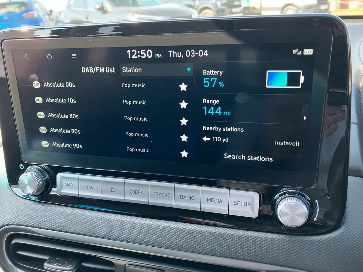 2022-hyundai-kona-e-premium-204ps-64kwh-7kw-obc-big-9