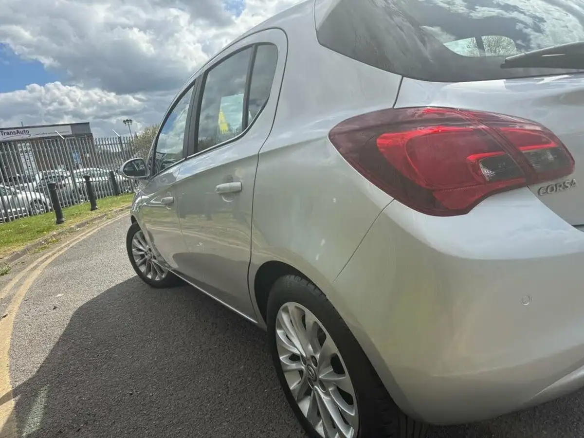 2016-vauxhall-corsa-14i-se-90ps-5d-1398cc-auto-big-6