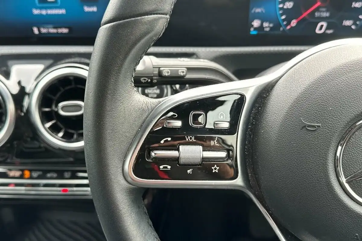 2020-mercedes-benz-a-class-15d-a180d-sport-executive-hatchback-5d-big-16