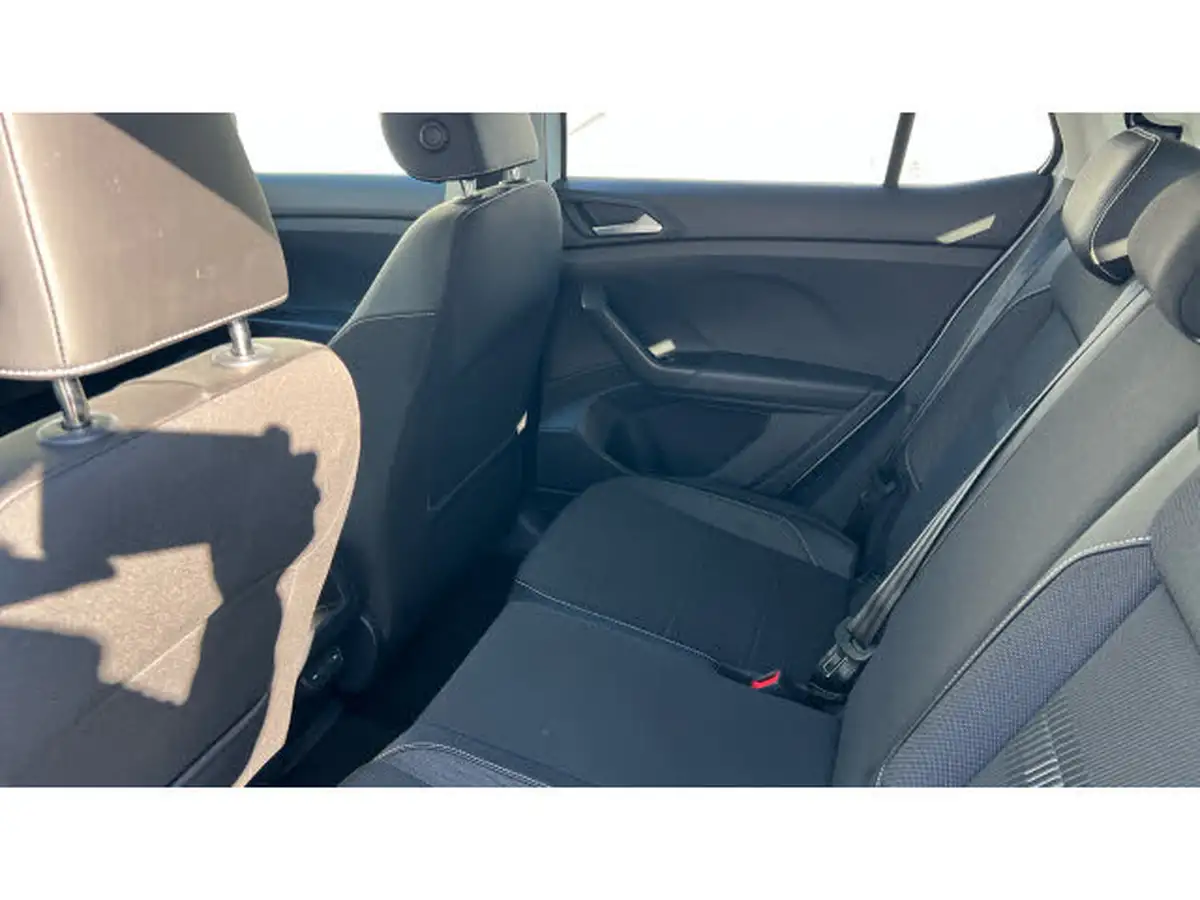 2023-volkswagen-t-cross-10-tsi-black-edition-110ps-dsg-big-15