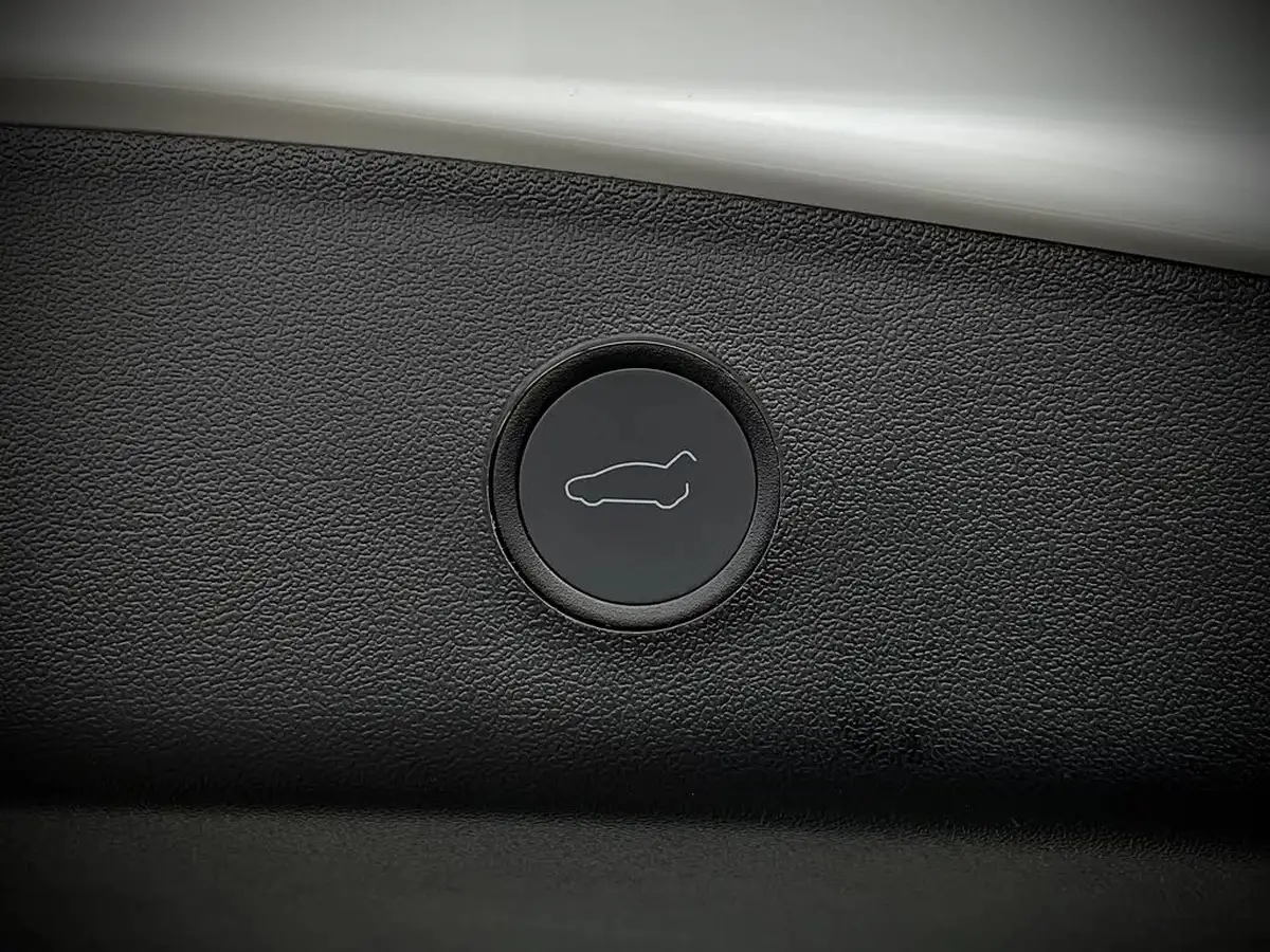2023-tesla-model-3-e-rwd-241bhp-big-19
