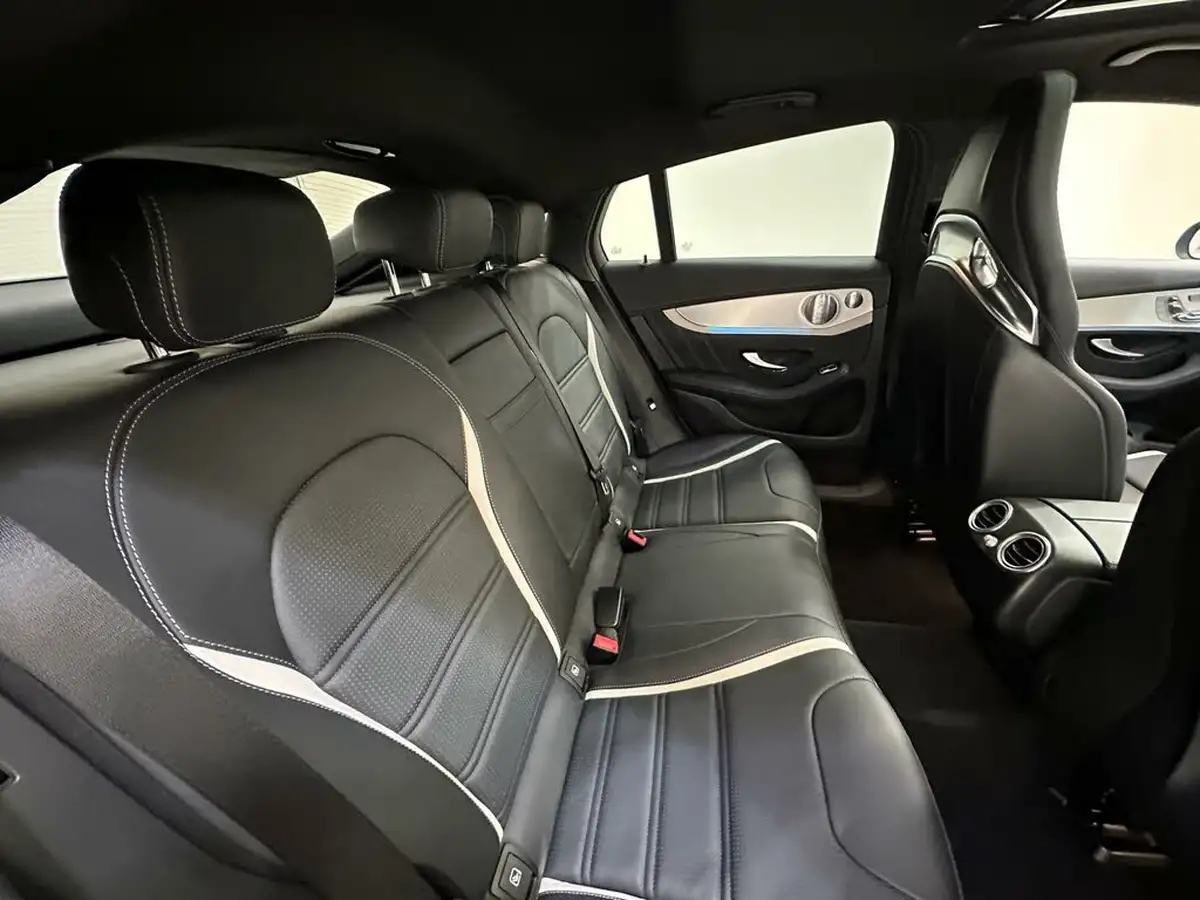 2018-mercedes-benz-glc-class-40-glc-amg-63-s-510ps-premiumss-coupe-4d-big-21