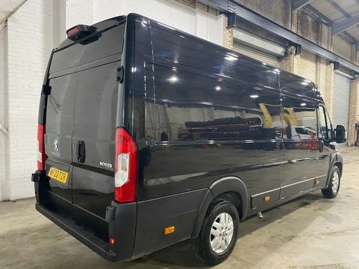 2021-peugeot-boxer-22-bluehdi-asphalt-435-l4-h2-big-11