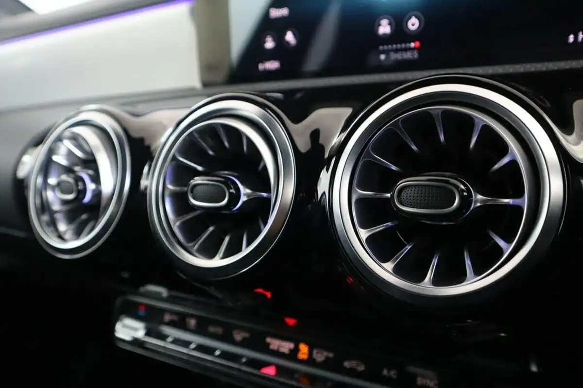 2022-mercedes-benz-a-class-20-a35-amg-executive-edition-hatchback-5d-big-12