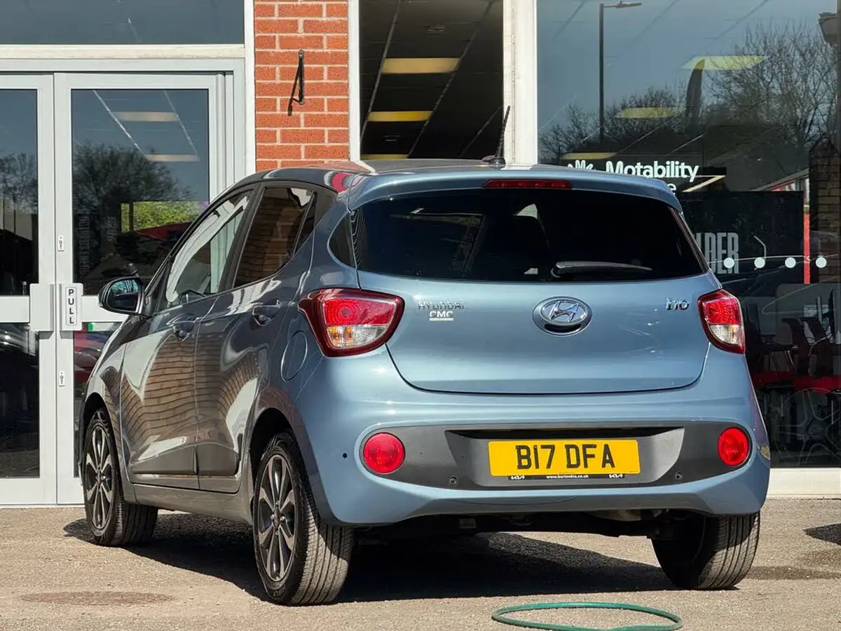 2018-hyundai-i10-12-premium-se-big-3