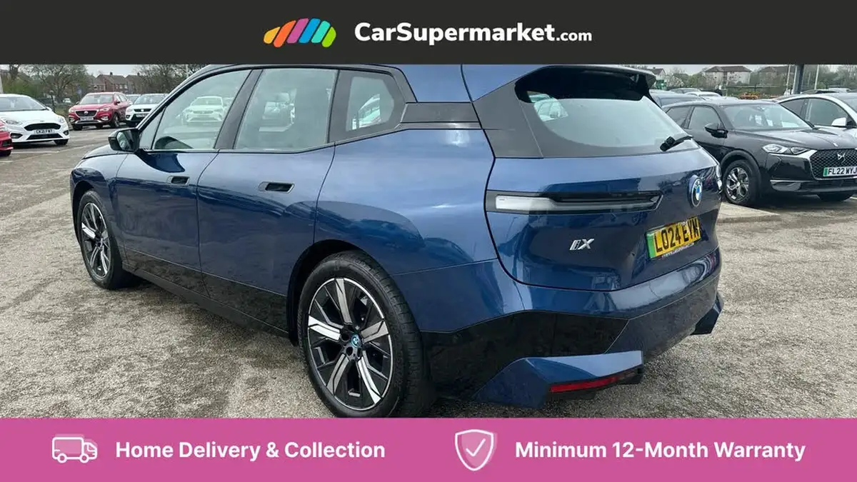 2024-bmw-ix-e-xdrive-50-m-sport-big-3