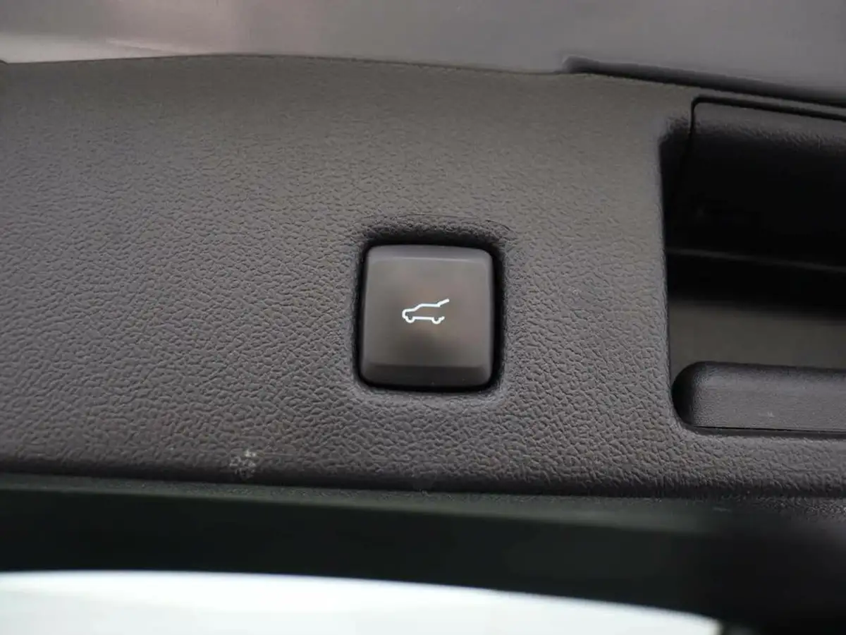 2023-ford-kuga-25t-st-line-x-edition-190ps-fhev-big-10