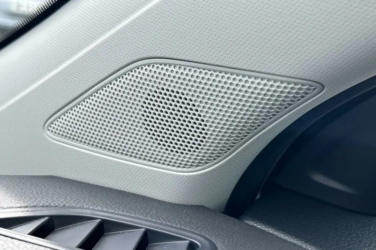 2024-mg-zs-suv-e-trophy-connect-ev-156ps-long-range-big-22