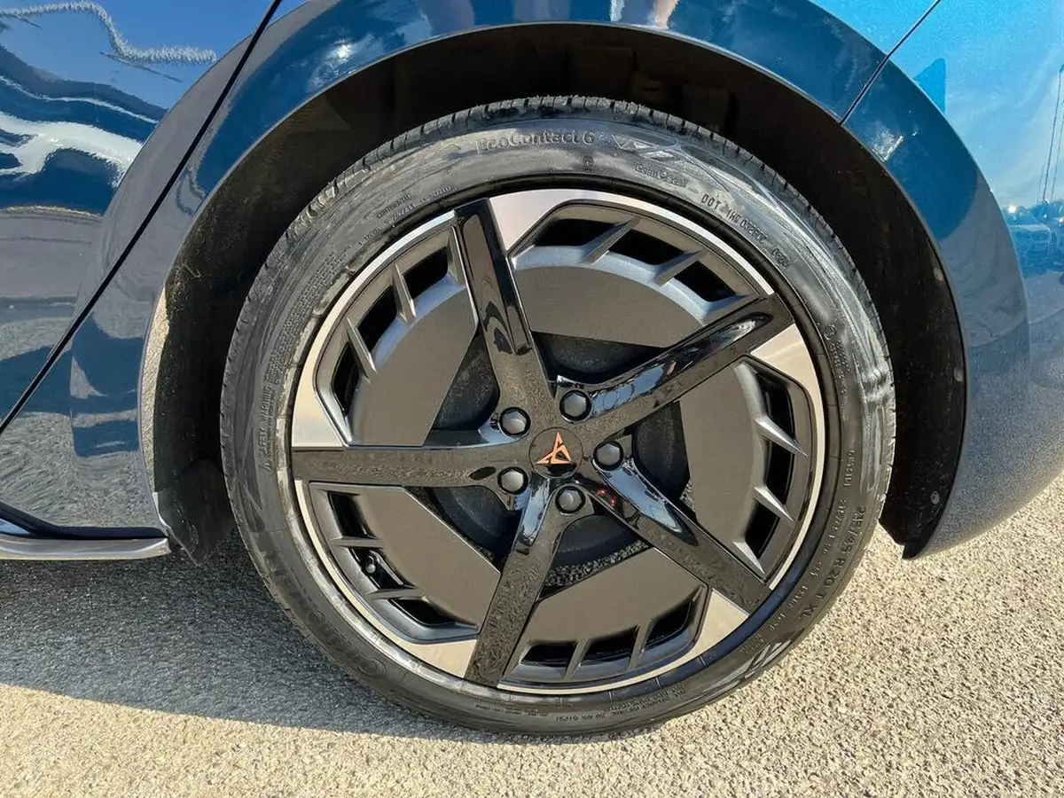 2024-cupra-born-e-v3-230ps-77kwh-e-boost-big-14
