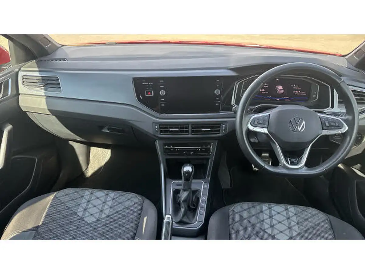 2022-volkswagen-taigo-15-tsi-r-line-big-8