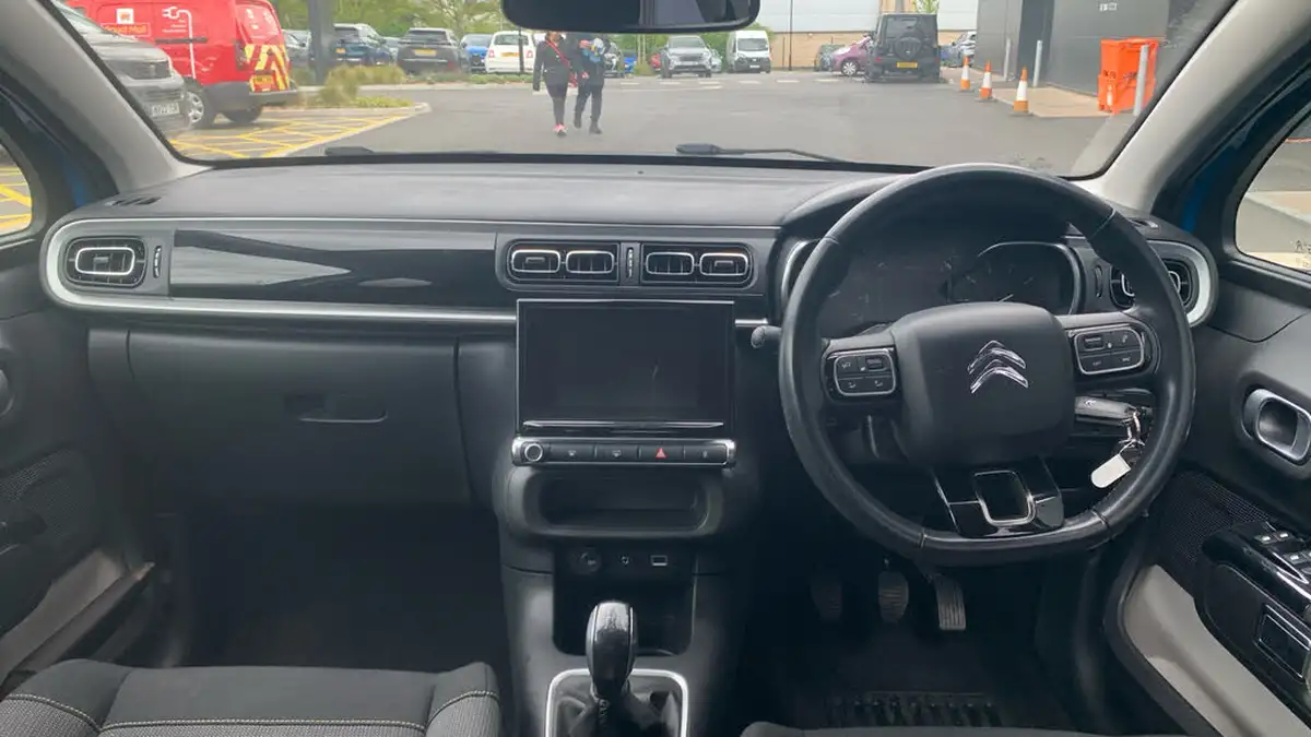 2017-citroen-c3-12-puretech-flair-82ps-big-3