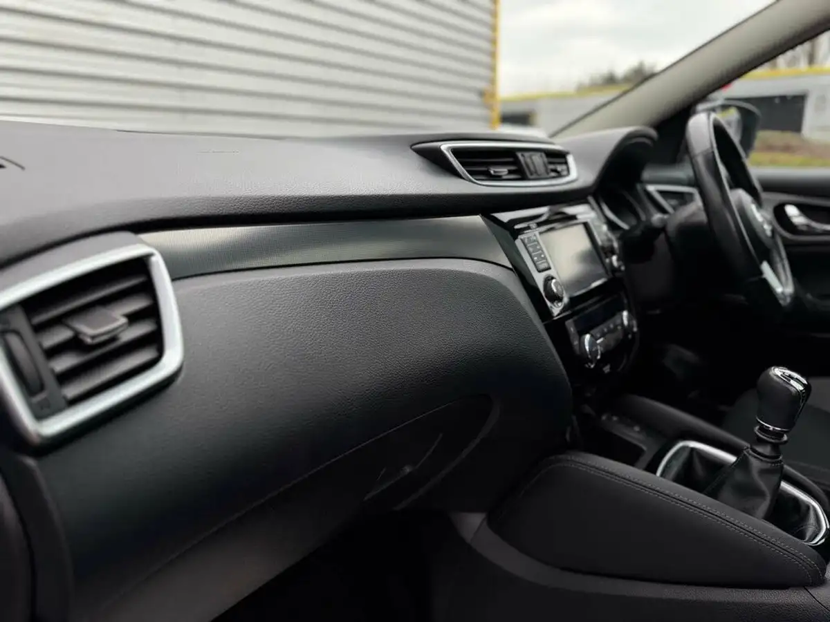 2017-nissan-qashqai-15dci-n-connecta-big-21