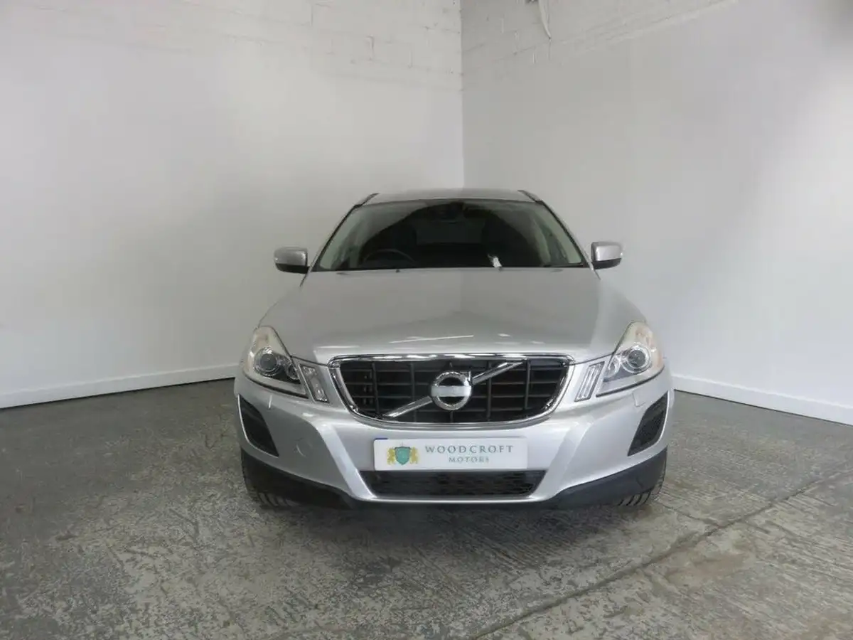 2011-volvo-xc60-24td-d5-se-lux-premium-215bhp-geartronic-big-8