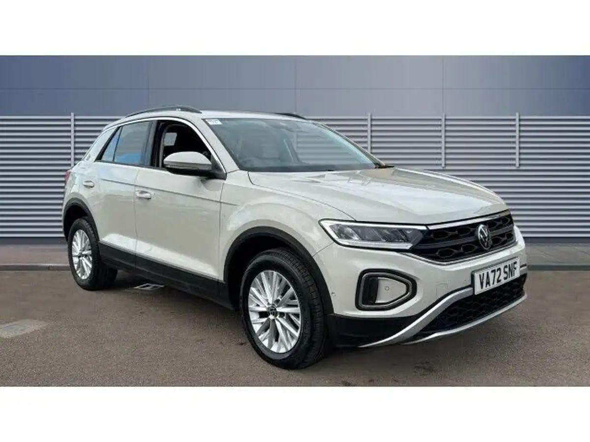2023-volkswagen-t-roc-10-tsi-life-big-0