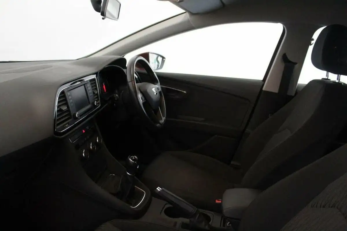 2013-seat-leon-16tdi-se-tech-pack-cr-105ps-hatchback-5d-big-37