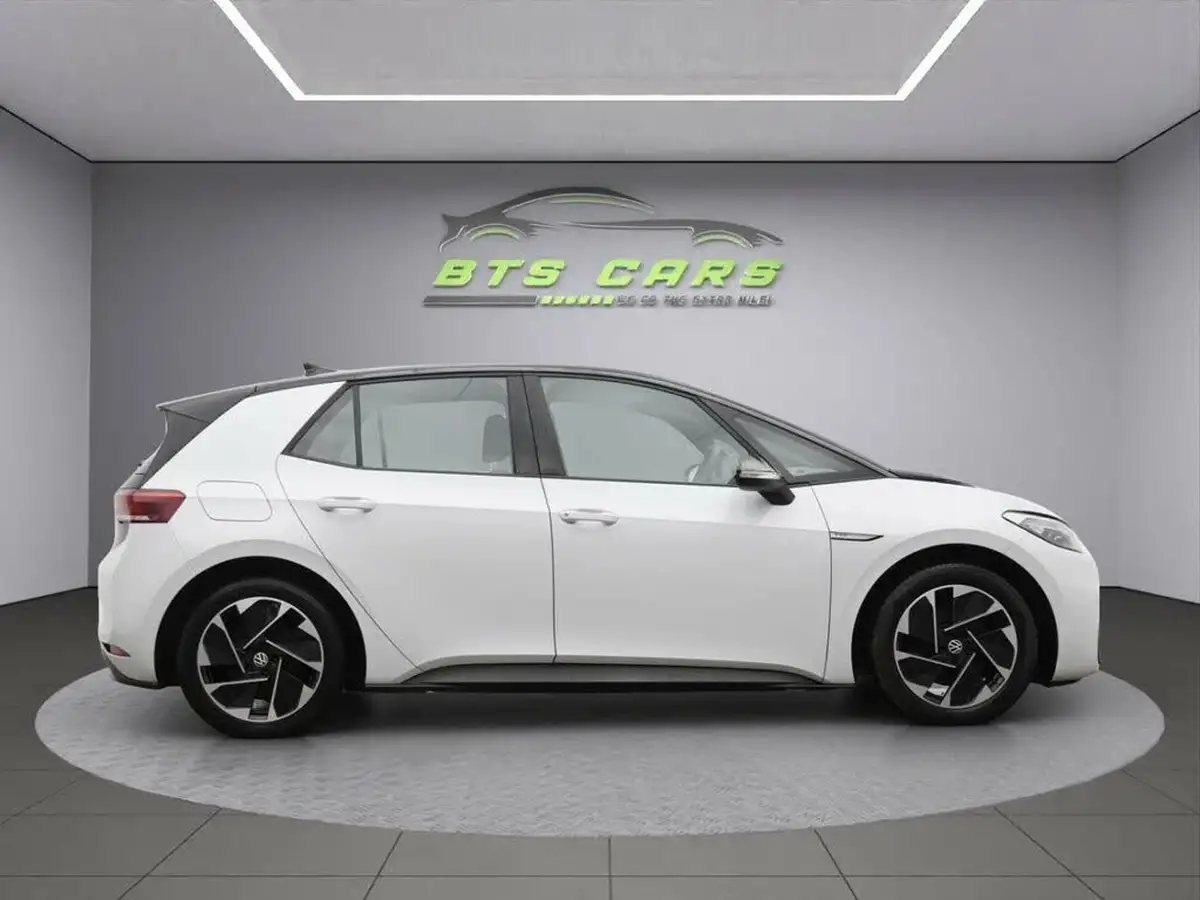 2021-volkswagen-id3-e-life-204ps-58kwh-pro-performance-big-3