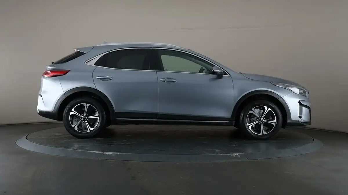 2023-kia-xceed-16-gdi-3-big-53