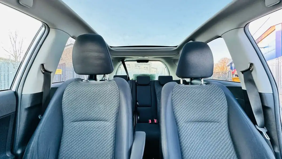 2011-toyota-verso-s-133-t-spirit-big-26