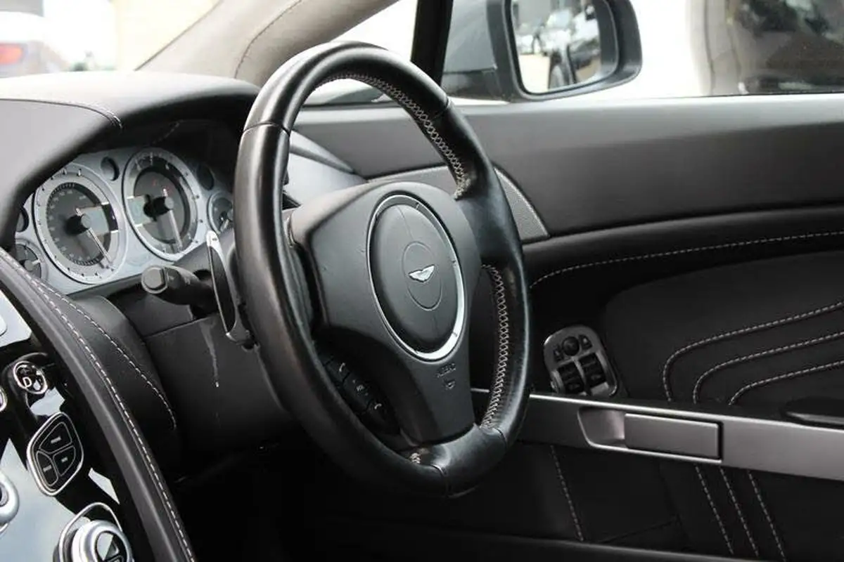 2016-aston-martin-vantage-47-v8-vantage-s-roadster-sportshift-big-15