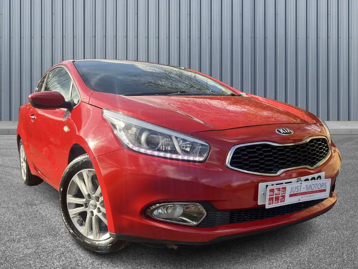 2015-kia-pro-ceed-14-sr7-gdi-1396cc-big-0