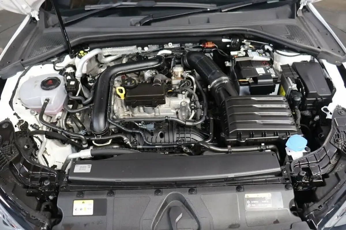 2022-audi-a3-10-30-tfsi-technik-s-tronic-big-16