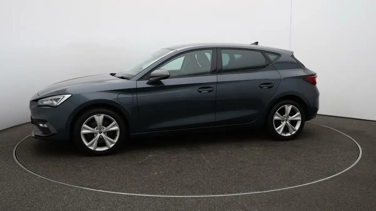 2021-seat-leon-14-e-hybrid-fr-hatchback-big-60