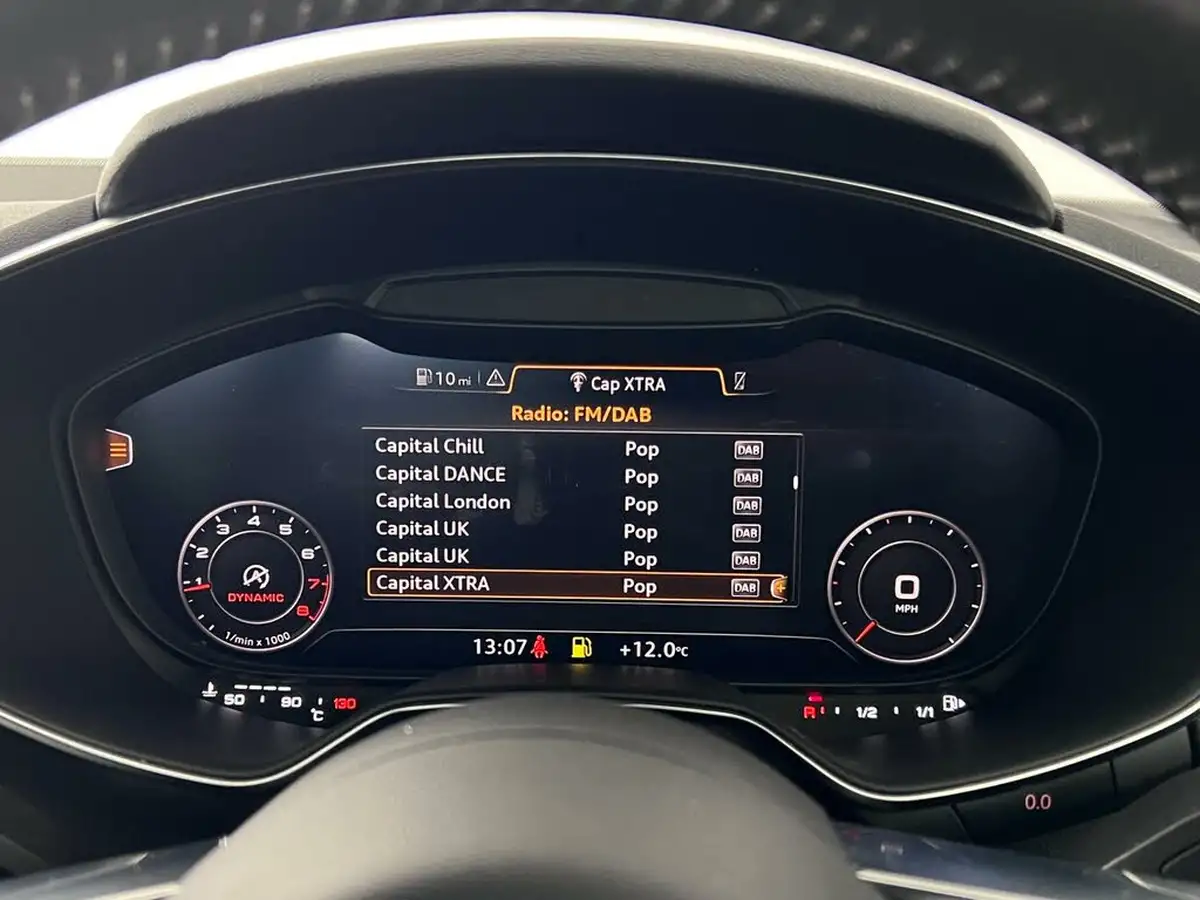 2016-audi-tt-coupe-20-tfsi-s-line-big-22