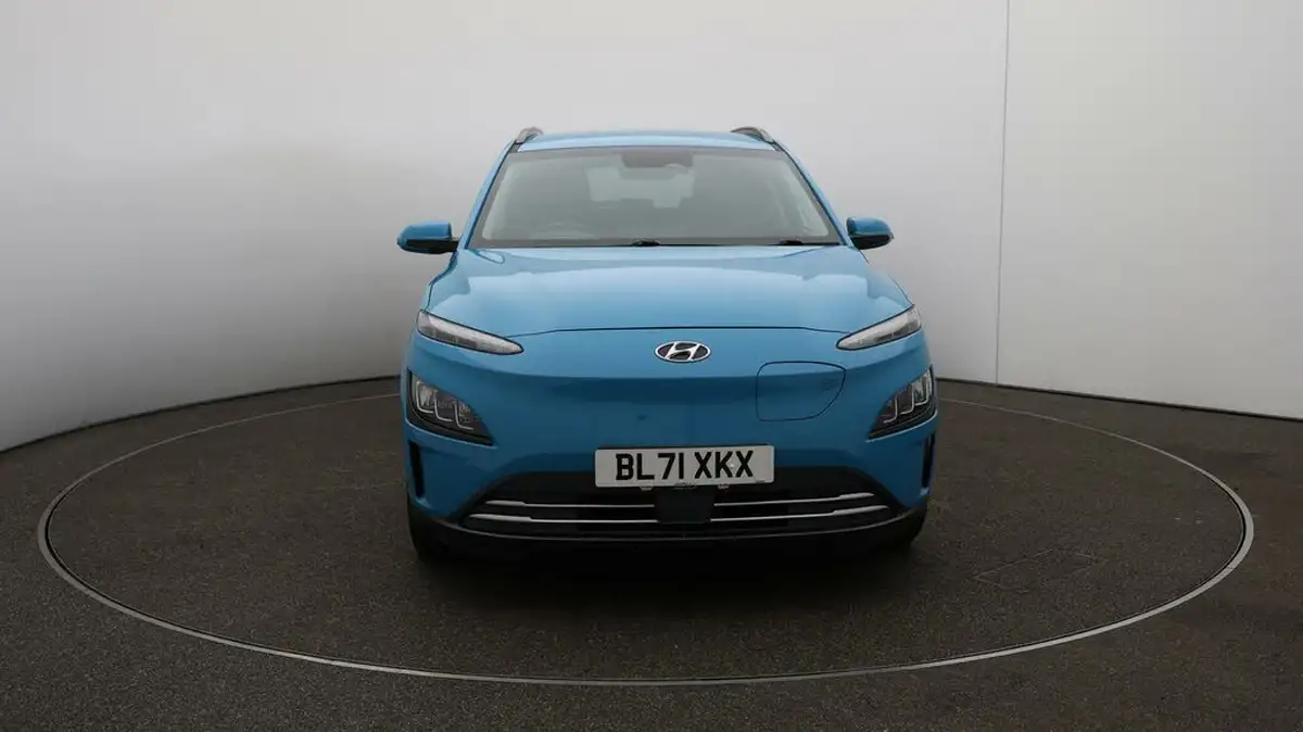 2022-hyundai-kona-e-premium-204ps-64kwh-7kw-obc-big-2