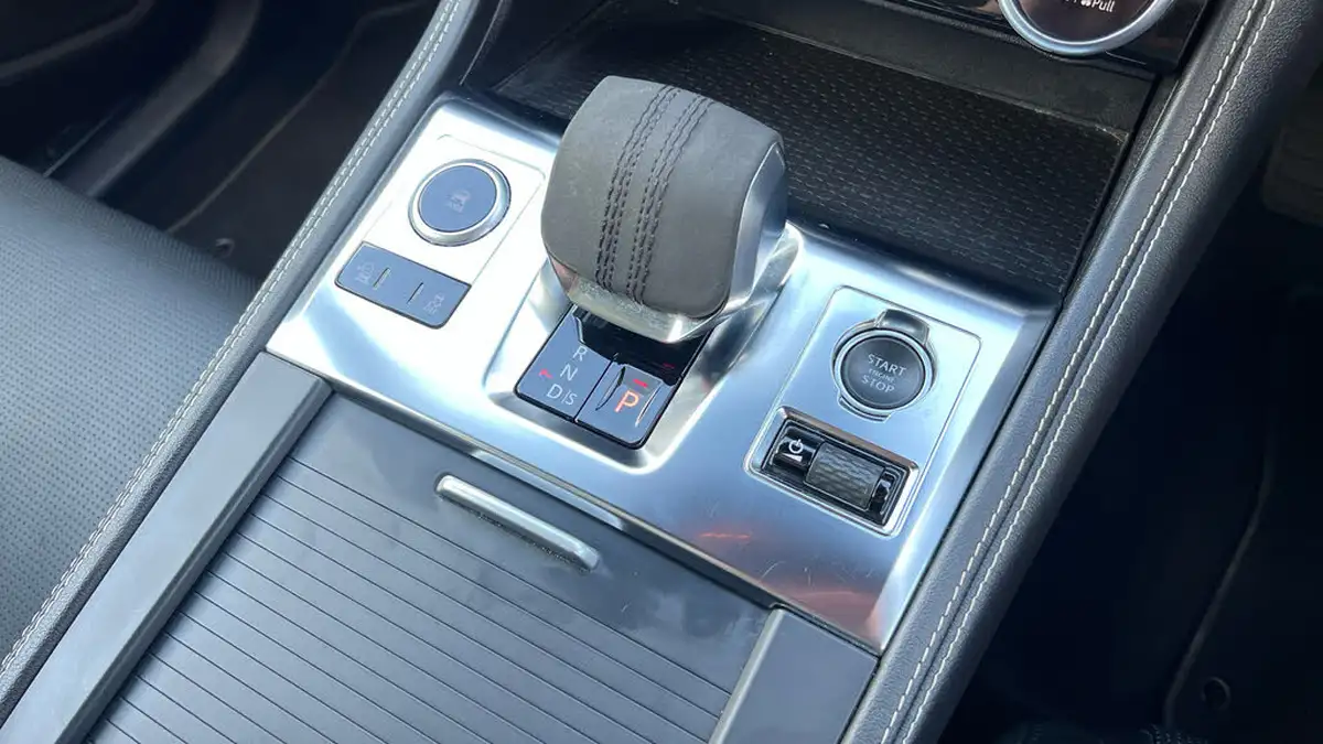 2022-jaguar-f-pace-20-p250-r-dynamic-hse-big-12