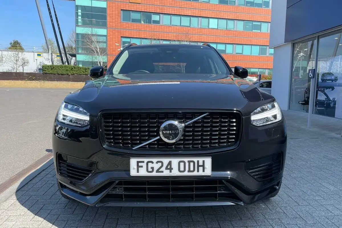 2024-volvo-xc90-20-t8-plus-big-13