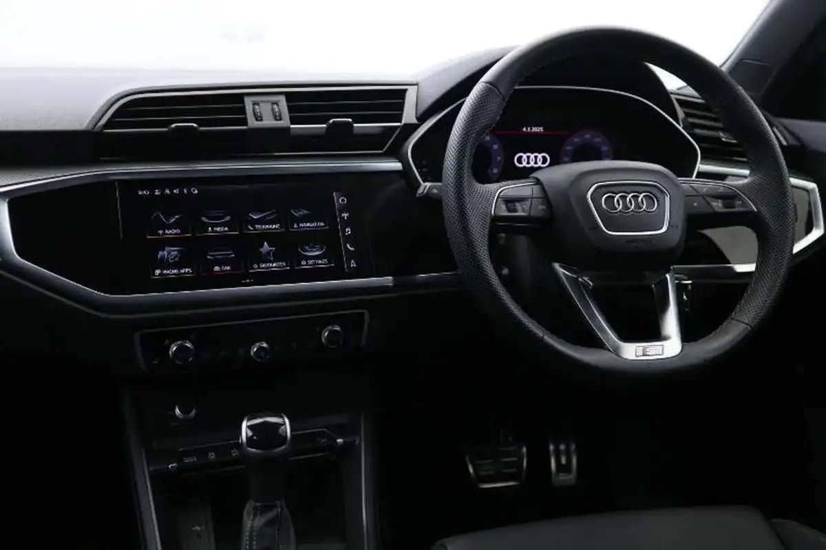2024-audi-q3-15-35-tfsi-s-line-station-wagon-tronic-big-14