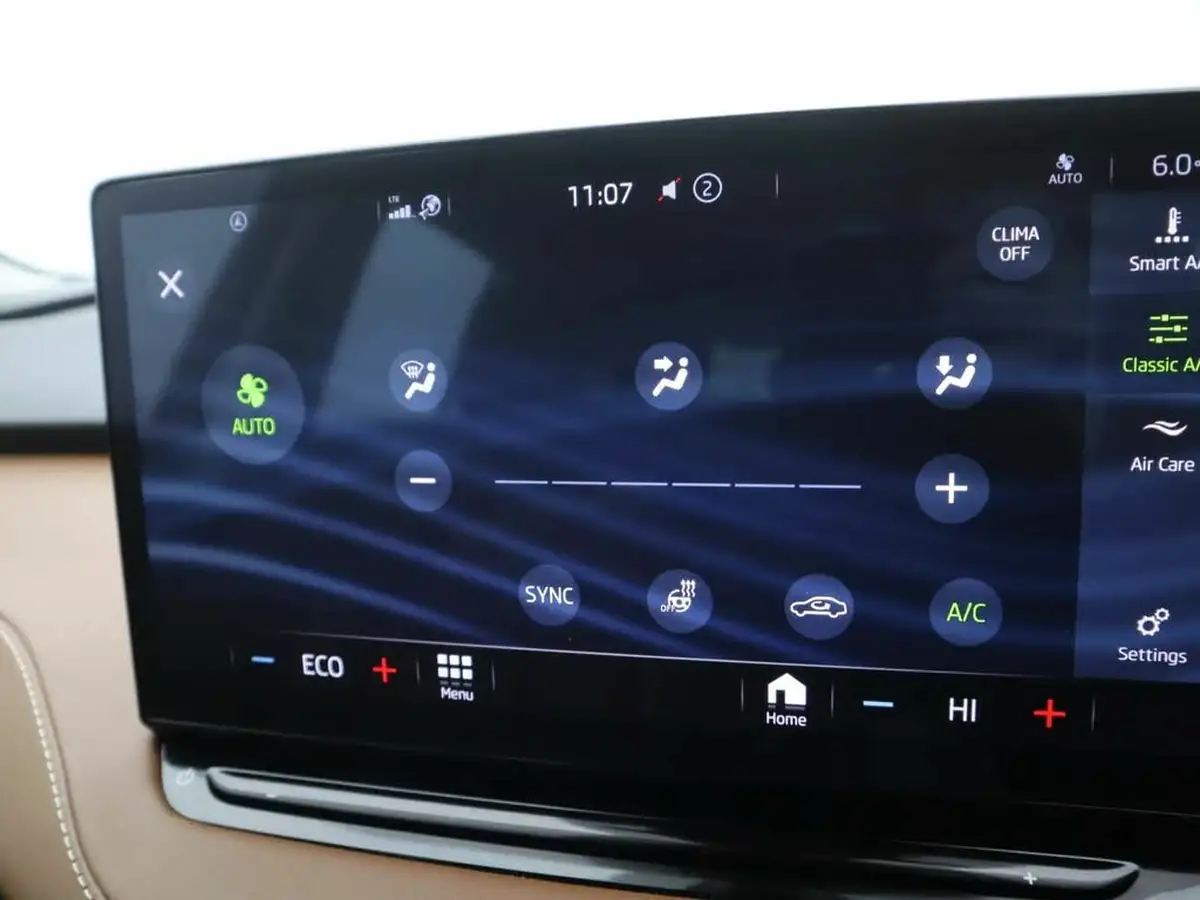 2021-skoda-enyaq-e-80-82-kwh-big-11
