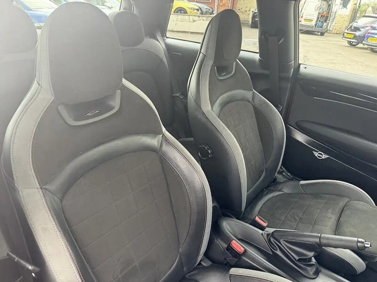 2021-mini-cooper-20-cooper-s-sport-hatchback-3d-big-10